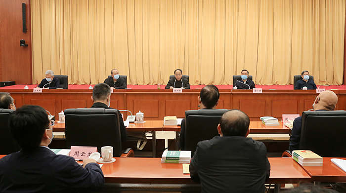 种子法实施座谈会在京召开 吉炳轩出席并讲话